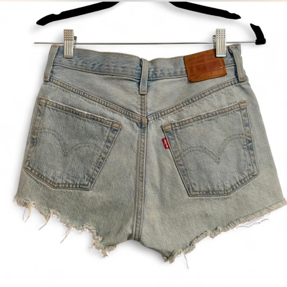 Levi's 501 High Waisted Button Fly Denim Cut-off Shorts. Size 26. - Picture 2 of 8